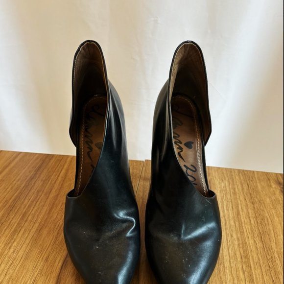 Vintage 2010 Lanvin - Black Slit Open Pumps - Picture 2 of 4